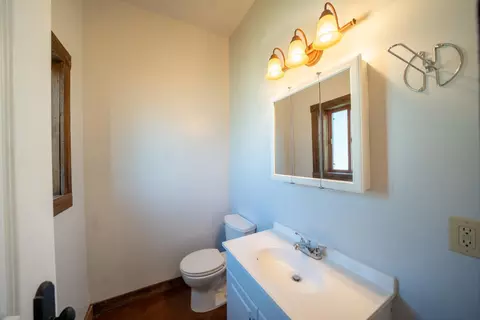 Bath - 118 Main St, Murphys, CA 95247 photo 5 of 5