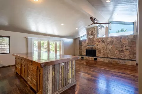 Living - 118 Main St, Murphys, CA 95247 photo 5 of 5