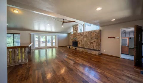 Living - 118 Main St, Murphys, CA 95247 photo 3 of 5