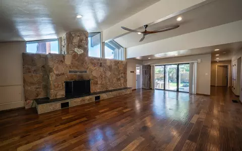 Living - 118 Main St, Murphys, CA 95247 photo 2 of 5