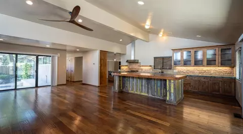 Living - 118 Main St, Murphys, CA 95247 photo 4 of 5