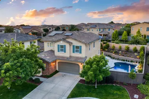 895 Calico Ct, Rocklin, CA 95765
