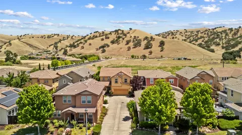 9379 Vintner Cir, Patterson, CA 95363