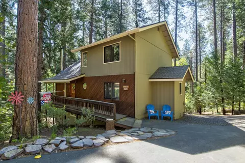 2677 Country Club Dr, Arnold, CA 95223