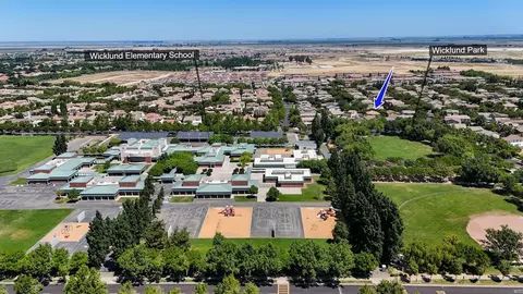 View/Area - 436 Chase St, Tracy, CA 95391 photo 2 of 6