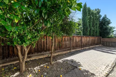 Exterior - 436 Chase St, Tracy, CA 95391 photo 8 of 10