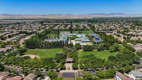 View/Area - 436 Chase St, Tracy, CA 95391 photo 3 of 6