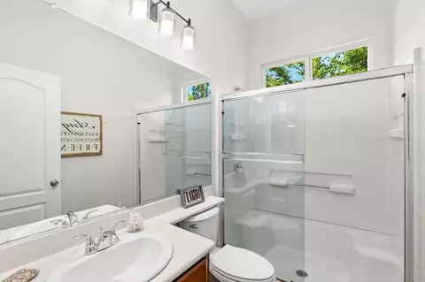 Bath - 436 Chase St, Tracy, CA 95391 photo 1 of 4