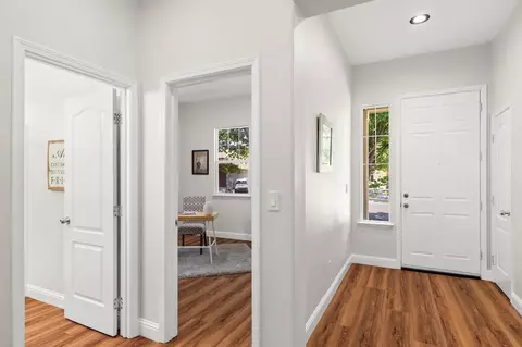 Entry Way - 436 Chase St, Tracy, CA 95391 photo 2 of 3