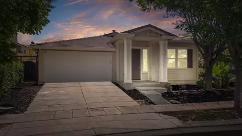 Exterior - 436 Chase St, Tracy, CA 95391 photo 2 of 10