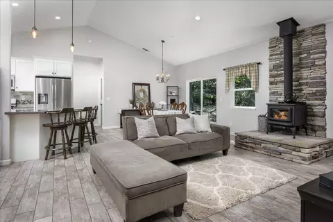 5315 Wildberry Dr, Grizzly Flats, CA 95636