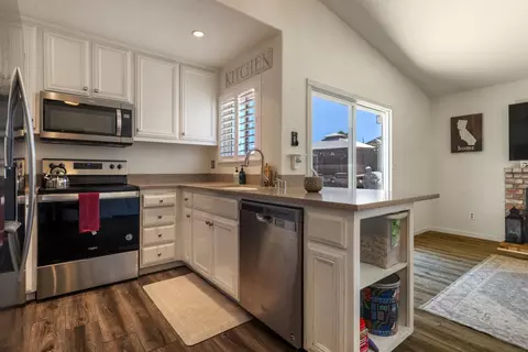 Kitchen - 810 Joranollo Dr, Tracy, CA 95376 photo 1 of 2