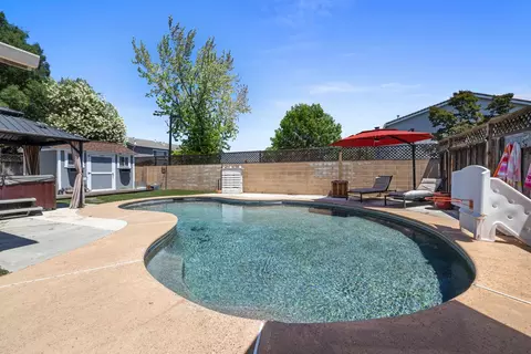 Exterior - 810 Joranollo Dr, Tracy, CA 95376 photo 5 of 9
