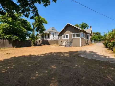 Exterior - 526 E Jackson St, Stockton, CA 95206 photo 4 of 8
