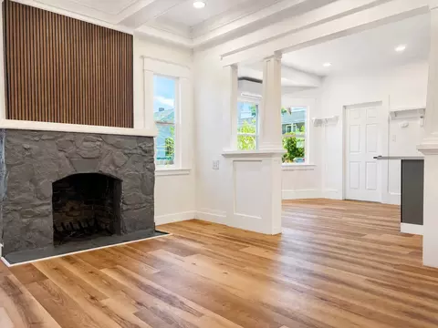 Living - 526 E Jackson St, Stockton, CA 95206 photo 1 of 2
