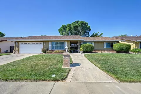 8763 Rubystone Ct, Elk Grove, CA 95624