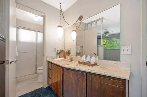 Bath - 8763 Rubystone Ct, Elk Grove, CA 95624 photo 2 of 3
