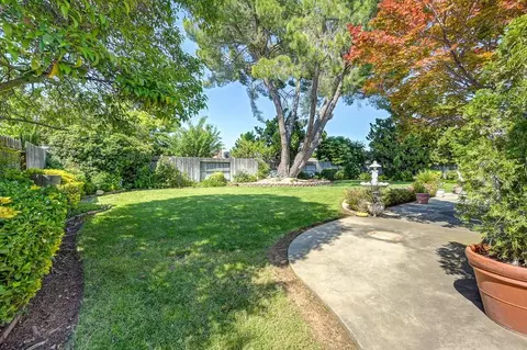 Exterior - 8763 Rubystone Ct, Elk Grove, CA 95624 photo 8 of 8