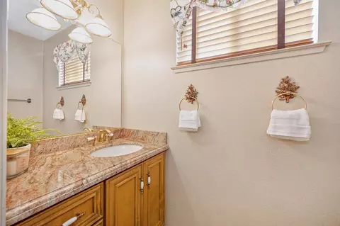 Bath - 8763 Rubystone Ct, Elk Grove, CA 95624 photo 1 of 3