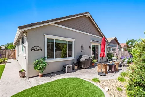 Exterior - 1627 Carson River Loop, Lincoln, CA 95648 photo 3 of 7