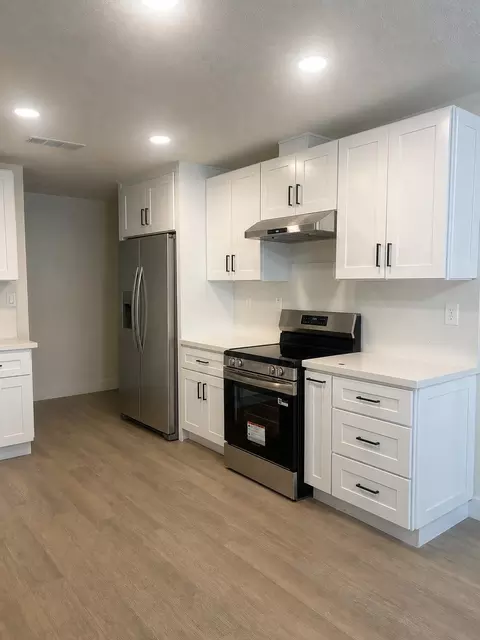 2005 Valmora Dr, Stockton, CA 95210 photo 3