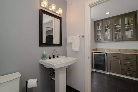 Bath - 26 River Bluff Ln, Carmichael, CA 95608 photo 1 of 6