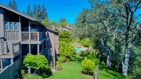 Exterior - 26 River Bluff Ln, Carmichael, CA 95608 photo 10 of 14