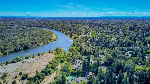 View/Area - 26 River Bluff Ln, Carmichael, CA 95608 photo 11 of 14