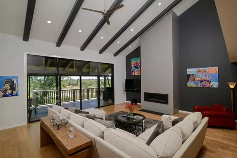 Living - 26 River Bluff Ln, Carmichael, CA 95608 photo 5 of 7
