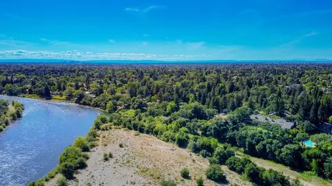 View/Area - 26 River Bluff Ln, Carmichael, CA 95608 photo 12 of 14