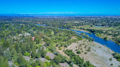 View/Area - 26 River Bluff Ln, Carmichael, CA 95608 photo 7 of 14