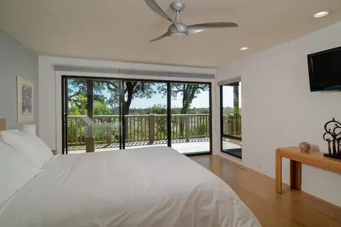 Bedroom - 26 River Bluff Ln, Carmichael, CA 95608 photo 3 of 8