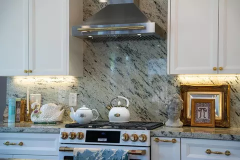 Kitchen - 426 S Highland Ave, Ripon, CA 95366 photo 5 of 13