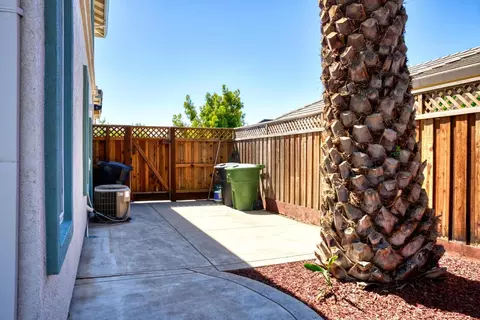 Exterior - 426 S Highland Ave, Ripon, CA 95366 photo 12 of 12