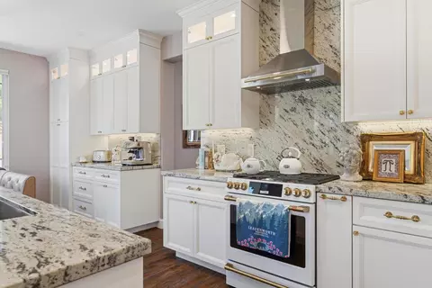 Kitchen - 426 S Highland Ave, Ripon, CA 95366 photo 9 of 13
