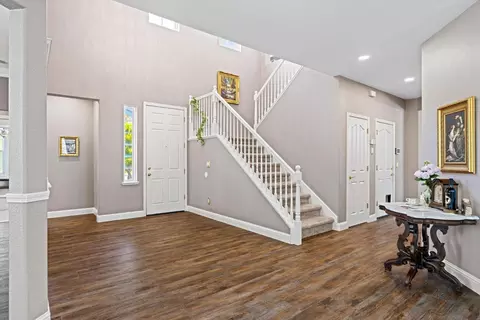 Entry Way - 426 S Highland Ave, Ripon, CA 95366 photo 5 of 11
