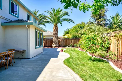 Exterior - 426 S Highland Ave, Ripon, CA 95366 photo 10 of 12