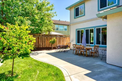 Exterior - 426 S Highland Ave, Ripon, CA 95366 photo 7 of 12