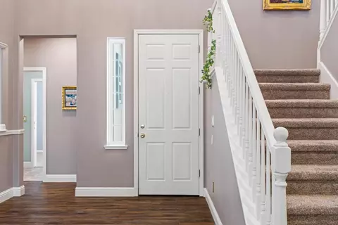 Entry Way - 426 S Highland Ave, Ripon, CA 95366 photo 1 of 11