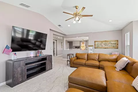 Entry Way - 426 S Highland Ave, Ripon, CA 95366 photo 7 of 11