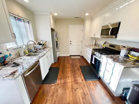 Kitchen - 265 Cornwall Ave #2, Grass Valley, CA 95945 photo 10 of 12