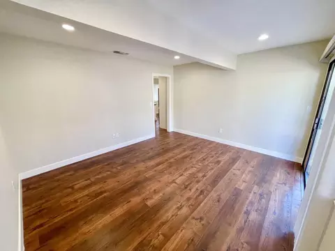 Living - 265 Cornwall Ave #2, Grass Valley, CA 95945 photo 6 of 12