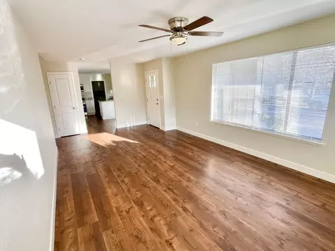 Living - 265 Cornwall Ave #2, Grass Valley, CA 95945 photo 5 of 12