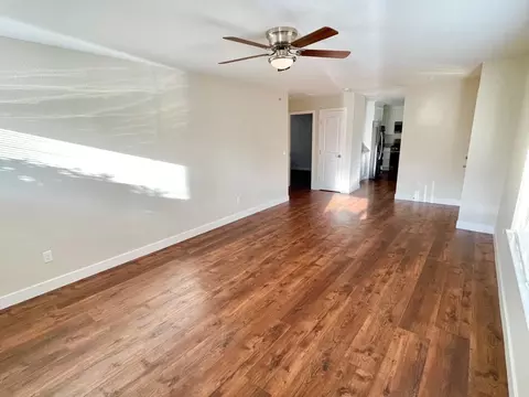 Living - 265 Cornwall Ave #2, Grass Valley, CA 95945 photo 4 of 12