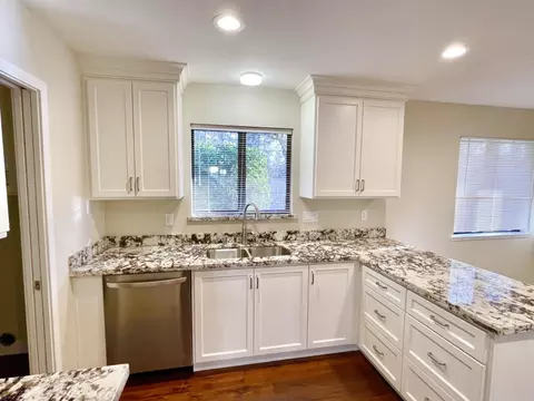 Kitchen - 265 Cornwall Ave #2, Grass Valley, CA 95945 photo 7 of 12