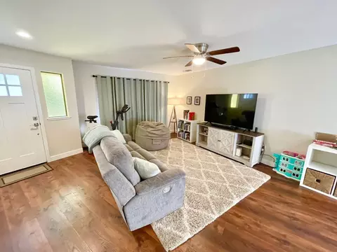 Living - 265 Cornwall Ave #2, Grass Valley, CA 95945 photo 12 of 12