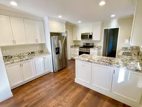 Kitchen - 265 Cornwall Ave #2, Grass Valley, CA 95945 photo 1 of 12