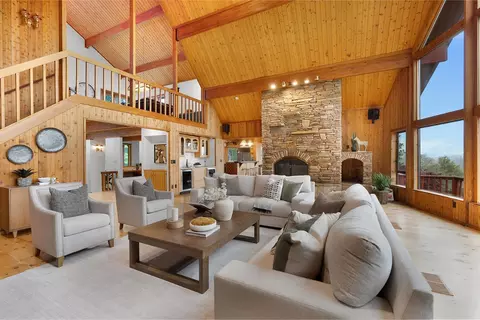 Living - 4800 Abbey Rd, Placerville, CA 95667 photo 7 of 14