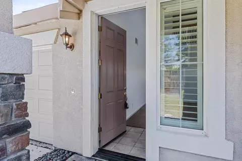 Entry Way - 9360 Jacks Pl, Patterson, CA 95363 photo 1 of 9