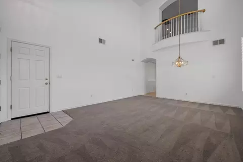Living - 9360 Jacks Pl, Patterson, CA 95363 photo 2 of 6